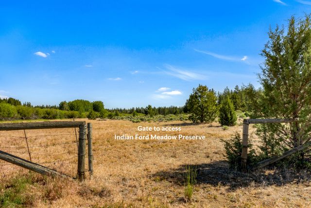 69630 Old Barn Court, Sisters, OR 97759