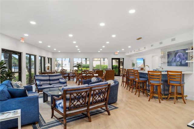 3939 Ocean Drive 502B, Vero Beach, FL 32963