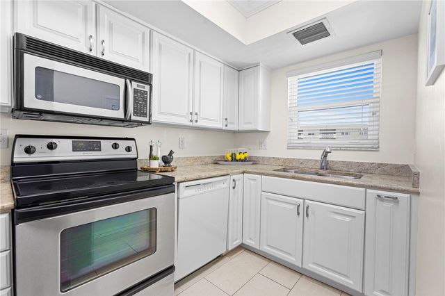 3939 Ocean Drive 502B, Vero Beach, FL 32963