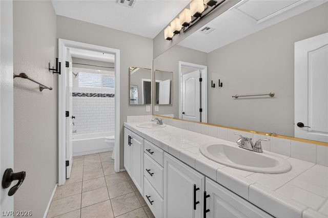 8824 Cortile Drive, Las Vegas, NV 89134