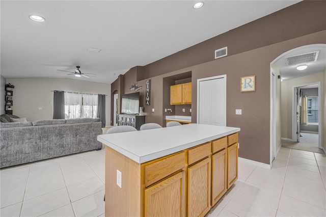 7601 MERCHANTVILLE CIRCLE, Zephyrhills, FL 33540