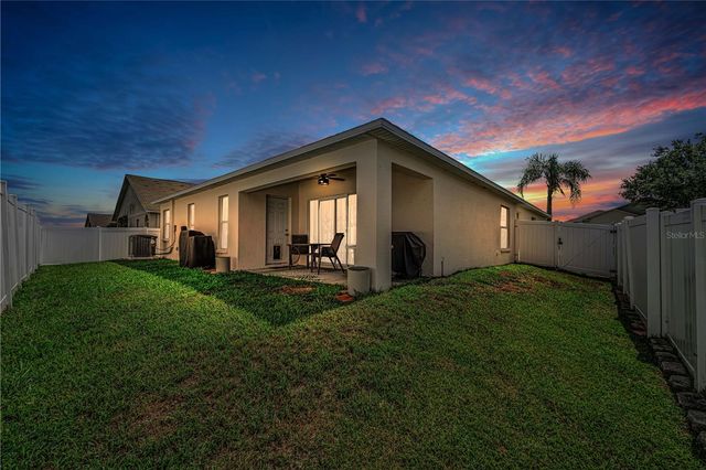 7601 MERCHANTVILLE CIRCLE, Zephyrhills, FL 33540