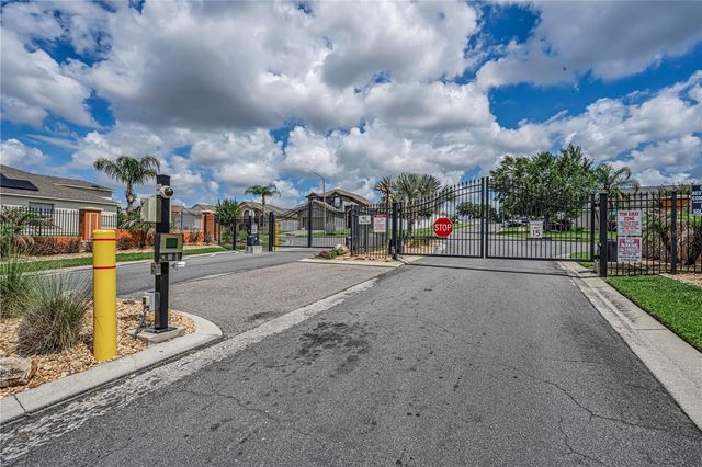 7601 MERCHANTVILLE CIRCLE, Zephyrhills, FL 33540