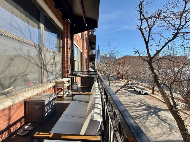 1040 W ADAMS Street 239, Chicago, IL 60607