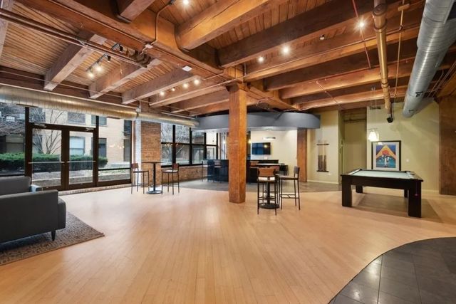 1040 W ADAMS Street 239, Chicago, IL 60607