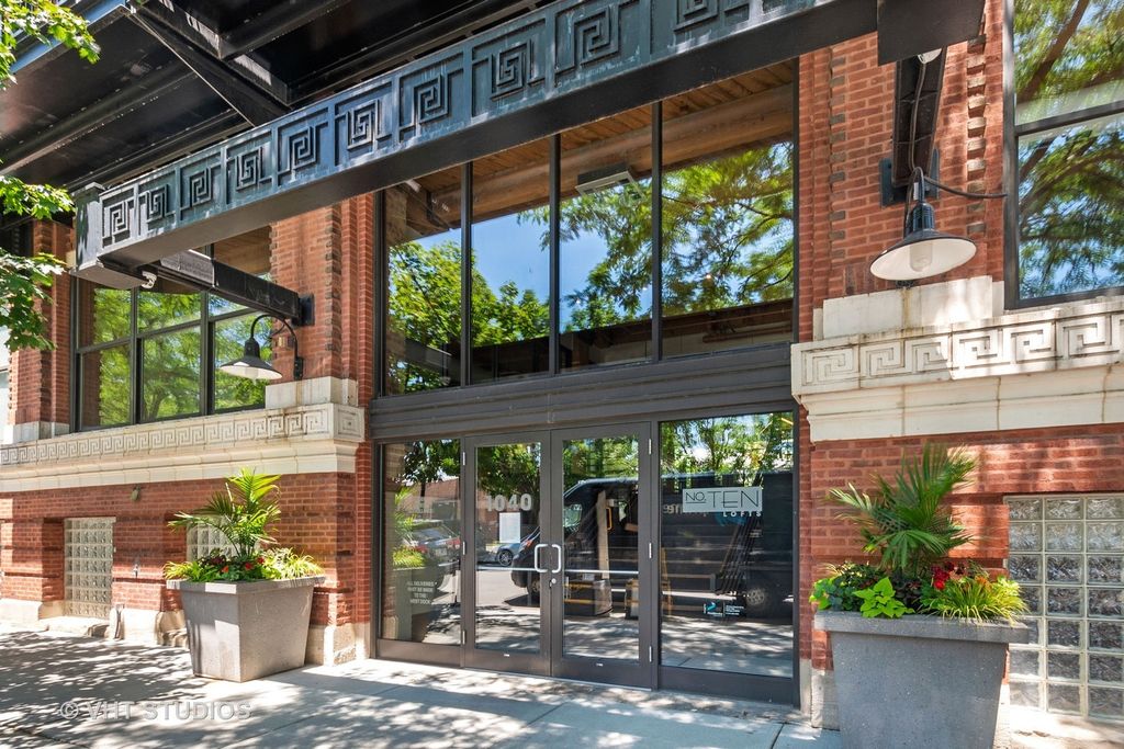 1040 W ADAMS Street 239, Chicago, IL 60607