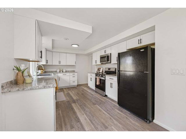1424 Ne 102ND Ave, Vancouver, WA 98664