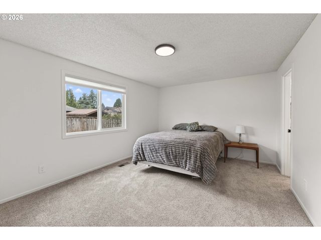 1424 Ne 102ND Ave, Vancouver, WA 98664