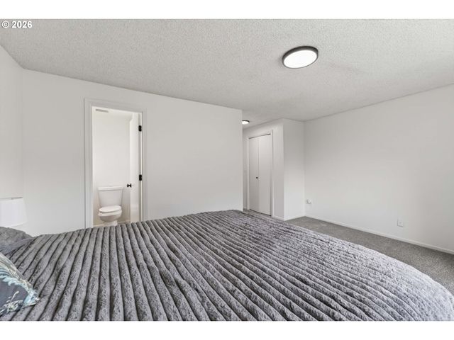 1424 Ne 102ND Ave, Vancouver, WA 98664