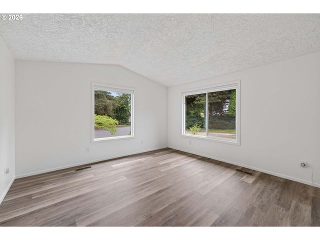 1424 Ne 102ND Ave, Vancouver, WA 98664