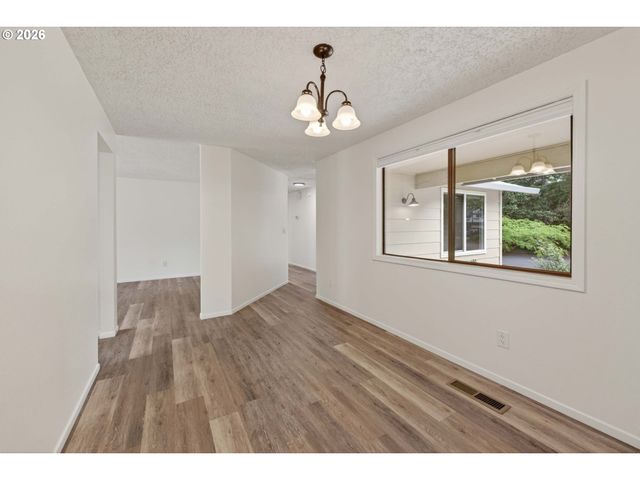 1424 Ne 102ND Ave, Vancouver, WA 98664