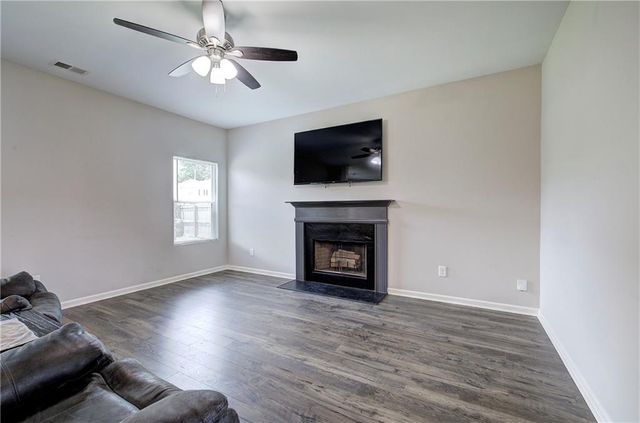 25 Belfield Court, Adairsville, GA 30103