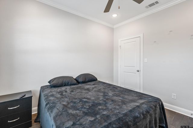 826 Lindsey Ln, Whitehouse, TX 75791