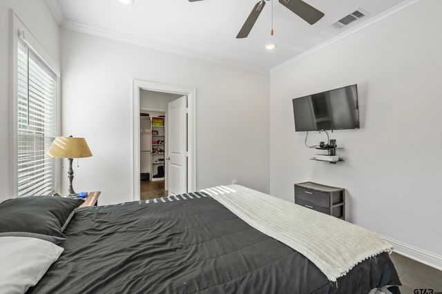 826 Lindsey Ln, Whitehouse, TX 75791