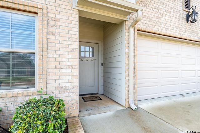 826 Lindsey Ln, Whitehouse, TX 75791