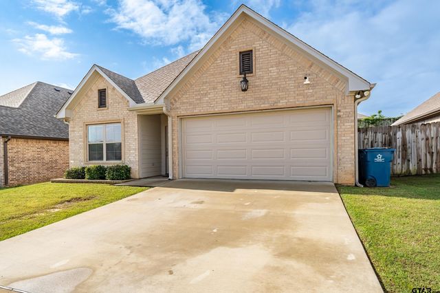 826 Lindsey Ln, Whitehouse, TX 75791