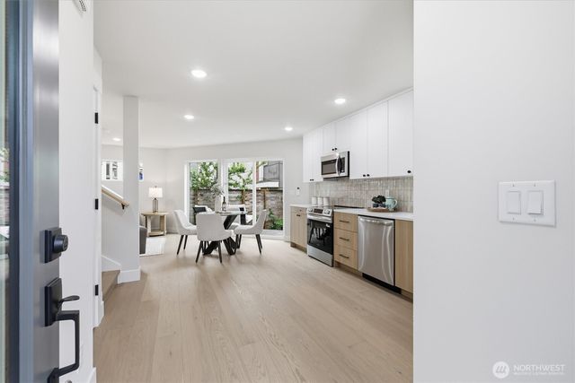 1409 29th Avenue, Seattle, WA 98122
