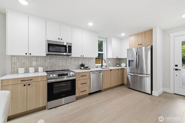1409 29th Avenue, Seattle, WA 98122