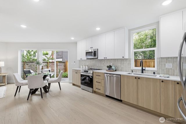 1409 29th Avenue, Seattle, WA 98122