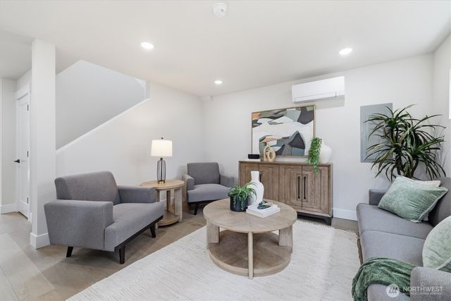 1409 29th Avenue, Seattle, WA 98122