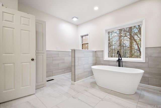 3006 Hot Springs Highway, Benton, AR 72019