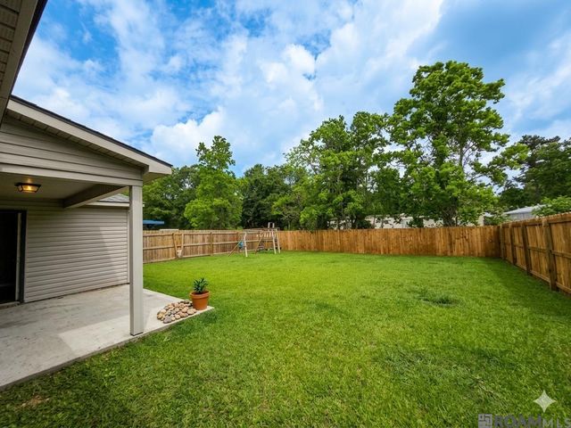 11561 Mary Lee Dr, Denham Springs, LA 70726