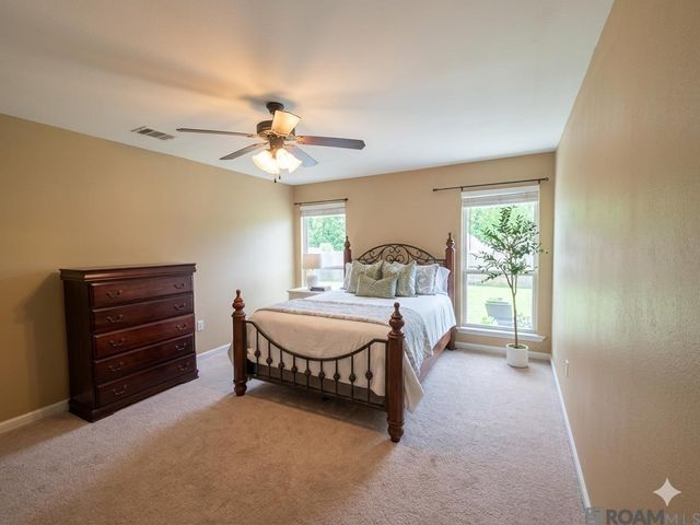 11561 Mary Lee Dr, Denham Springs, LA 70726