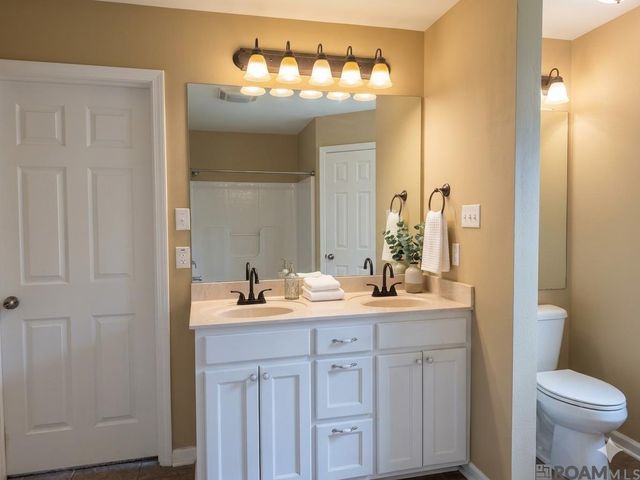 11561 Mary Lee Dr, Denham Springs, LA 70726