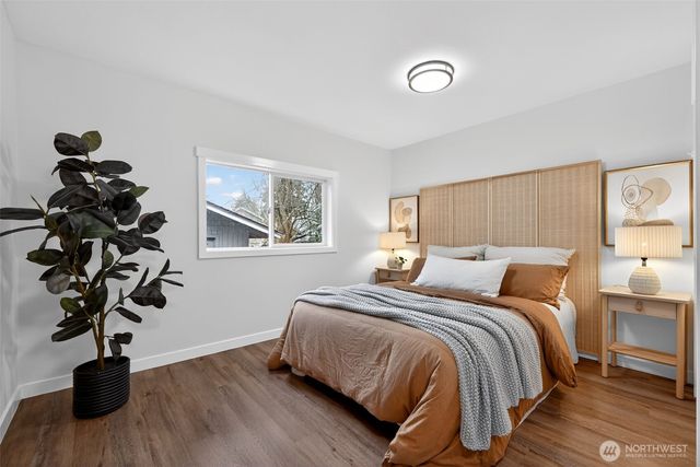 8742 3rd Avenue NW, Seattle, WA 98117