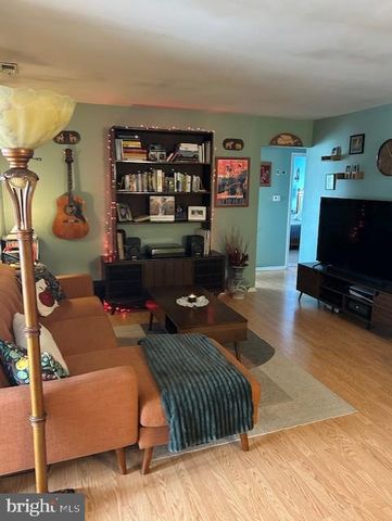 20 KENT PL, Sewell, NJ 08080