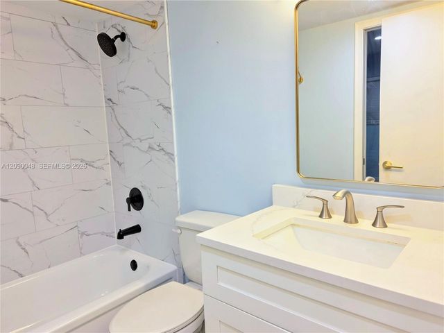 3605 S Ocean Boulevard 210, South Palm Beach, FL 33480