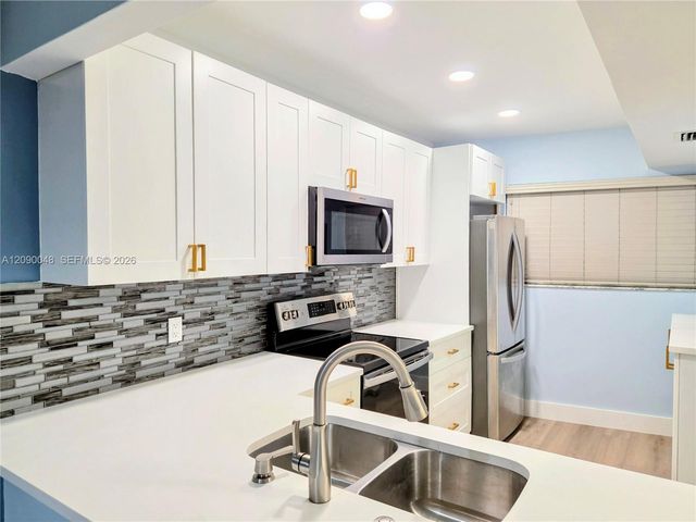 3605 S Ocean Boulevard 210, South Palm Beach, FL 33480