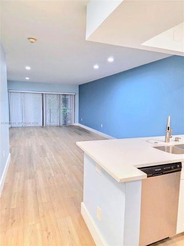 3605 S Ocean Boulevard 210, South Palm Beach, FL 33480