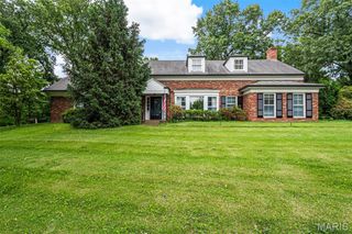 7 Robin Hill Lane, Ladue, MO 63124