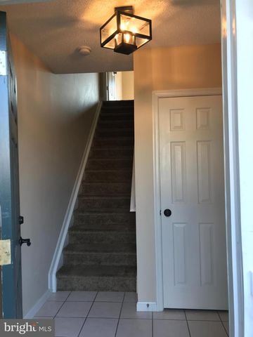 1047 BETSY ROSS CT, Harrisonburg, VA 22802