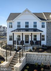 2213 BRENTFORD ST, Lancaster, PA 17601