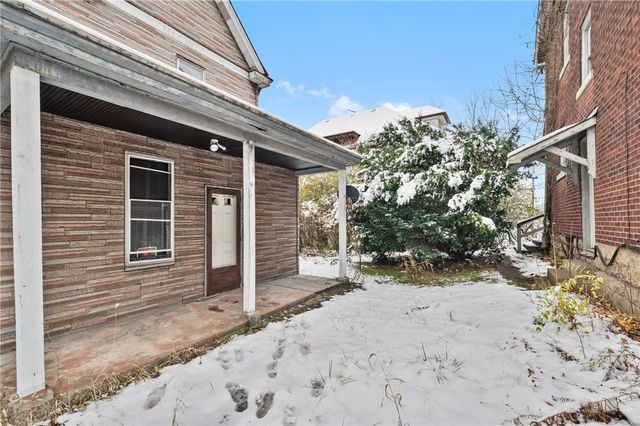 138 S 5th St, Duquesne, PA 15110