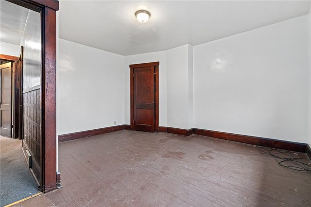 138 S 5th St, Duquesne, PA 15110