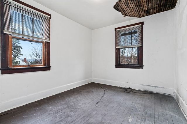 138 S 5th St, Duquesne, PA 15110