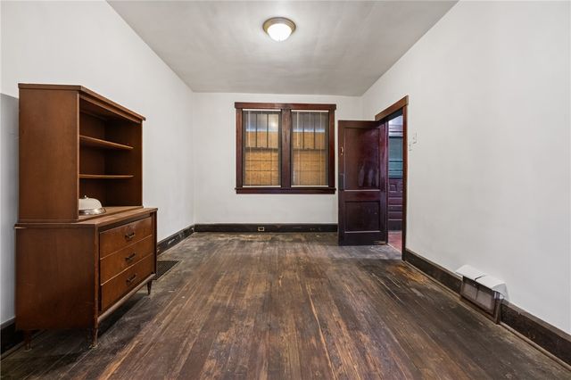 138 S 5th St, Duquesne, PA 15110