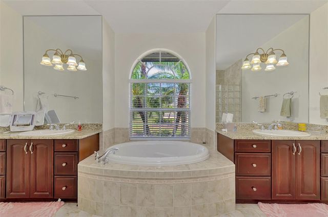 900 PARK PLACE DRIVE, Englewood, FL 34223