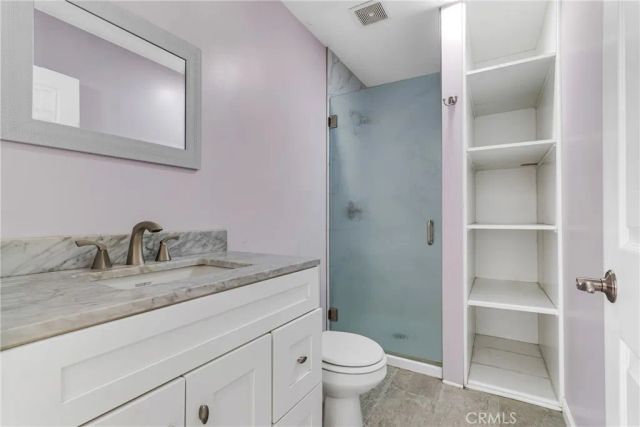 12229 Canyon Hill, Sylmar, CA 91342