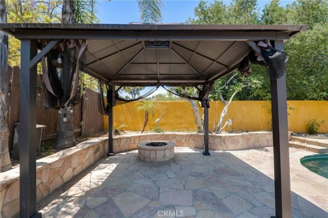 12229 Canyon Hill, Sylmar, CA 91342