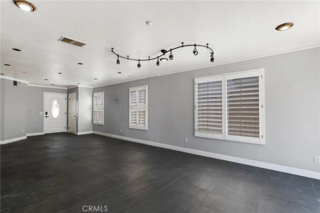 12229 Canyon Hill, Sylmar, CA 91342