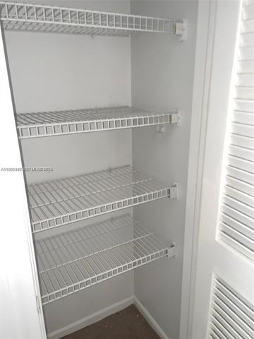 8940 S Hollybrook Blvd 306, Pembroke Pines, FL 33025