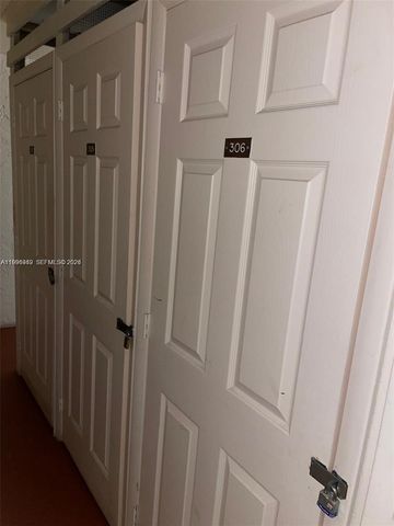 8940 S Hollybrook Blvd 306, Pembroke Pines, FL 33025