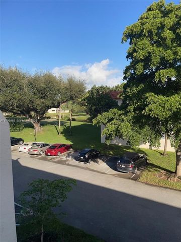 8940 S Hollybrook Blvd 306, Pembroke Pines, FL 33025