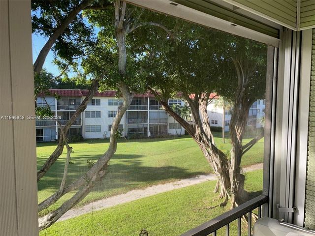 8940 S Hollybrook Blvd 306, Pembroke Pines, FL 33025