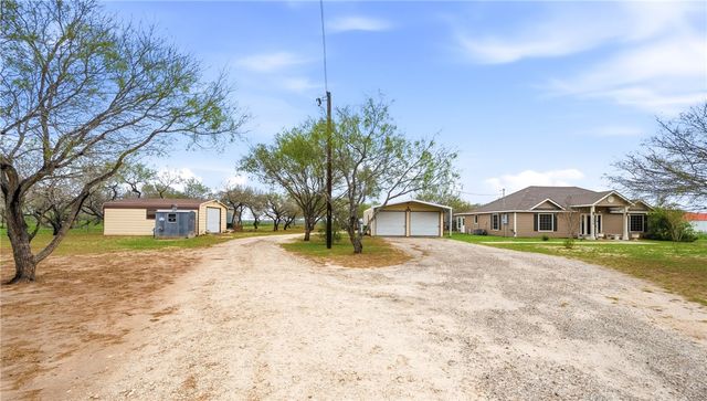 5076 Wildwood Lane, Robstown, TX 78380