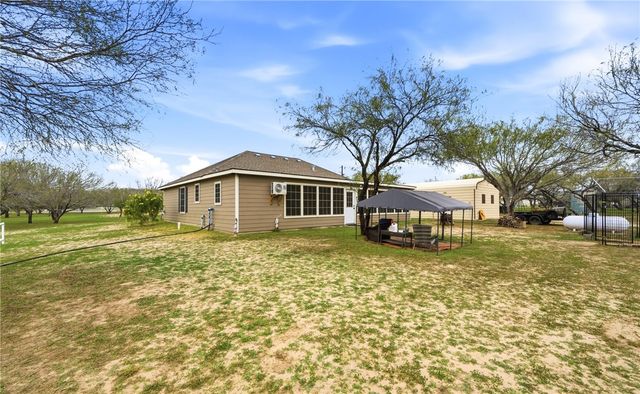 5076 Wildwood Lane, Robstown, TX 78380
